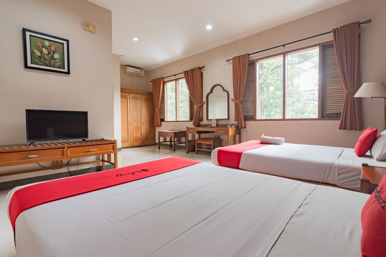 מלון Reddoorz Near Institut Teknologi Bandung 2 מראה חיצוני תמונה
