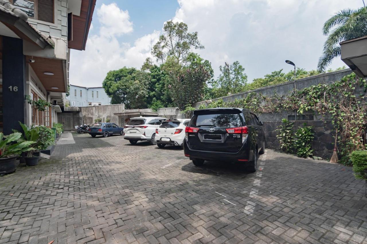 מלון Reddoorz Near Institut Teknologi Bandung 2 מראה חיצוני תמונה