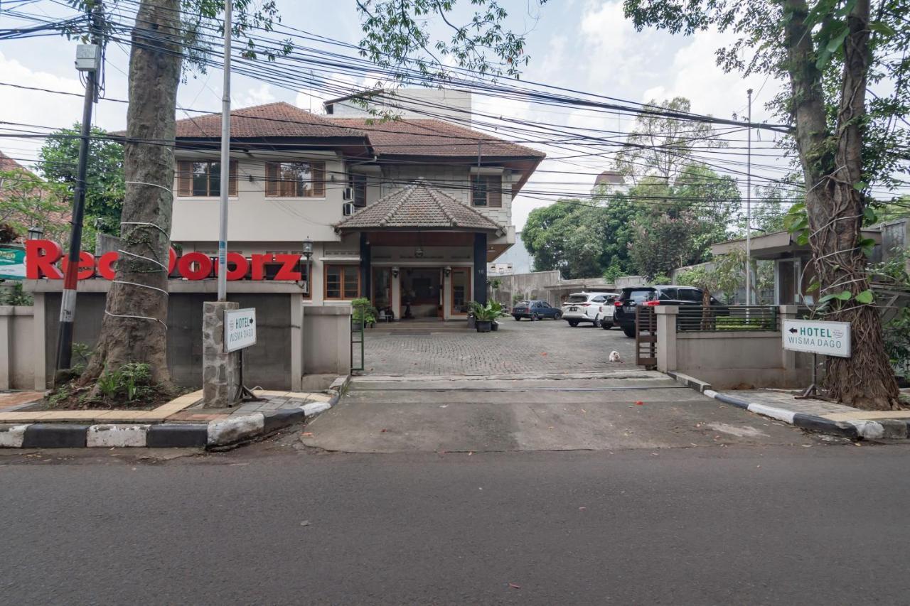 מלון Reddoorz Near Institut Teknologi Bandung 2 מראה חיצוני תמונה